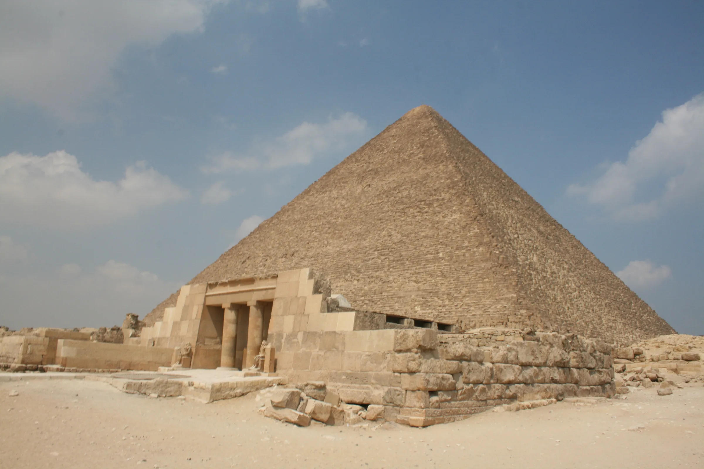 The Great Pyramid of Giza: Ancient Egypt's Architectural Masterpiece